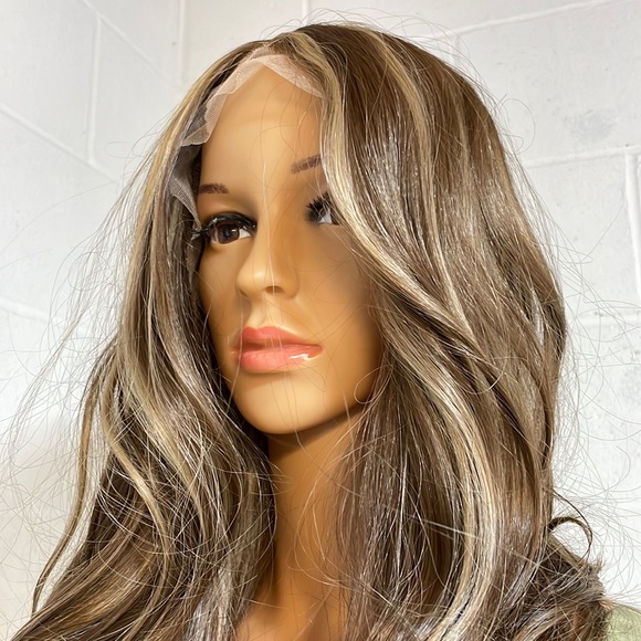NWT 30” stunning caramel bronde highlighted long loose waves Barbie Insta wig - Picture 8 of 16